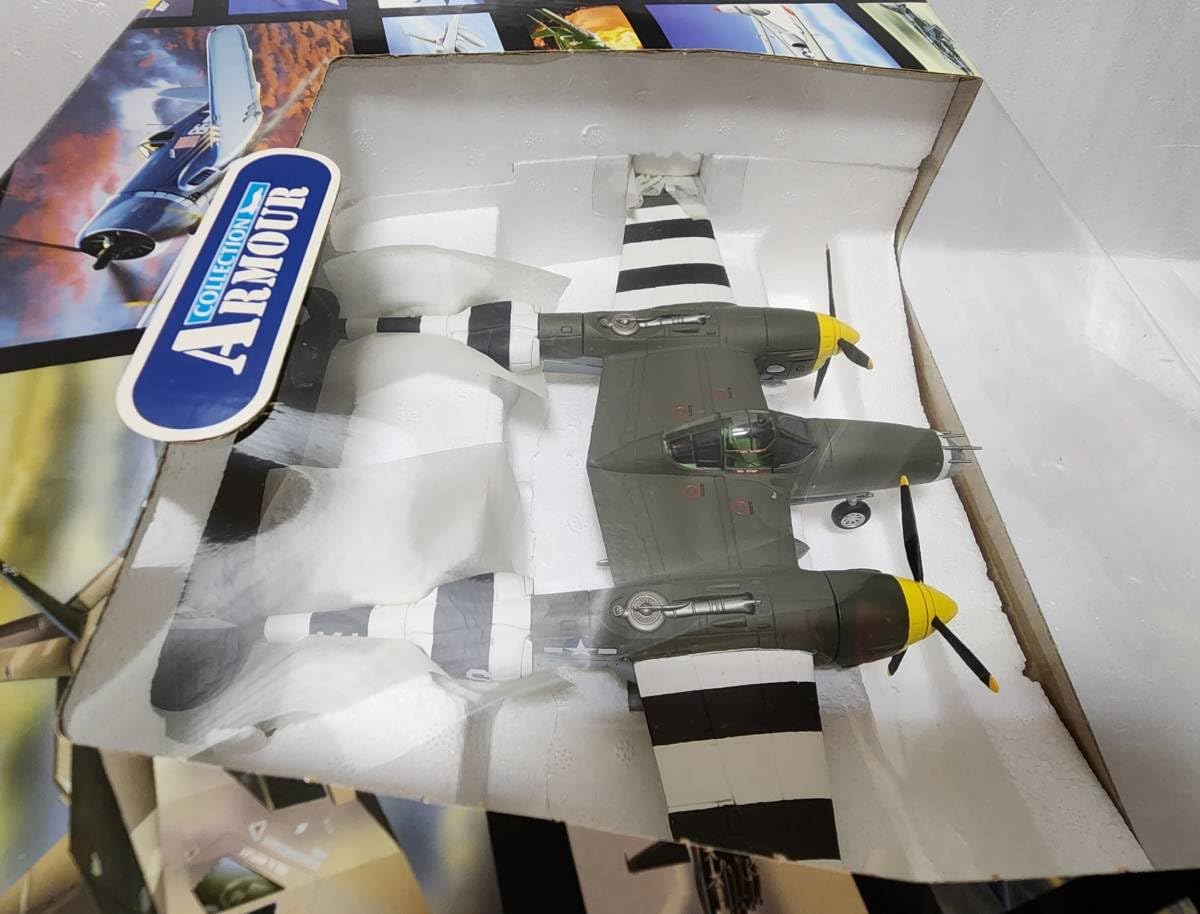 Amazon.co.jp: フランクリンミント 1/48 P-38 ライトニング : スポーツ
